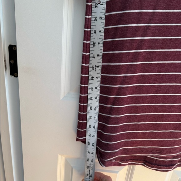 Pink Clover | Size M | Maroon & White Striped Top | Back Button Detail - Picture 5 of 5